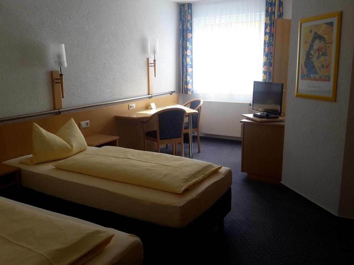 Motel Am Highway Althengstett Exterior photo
